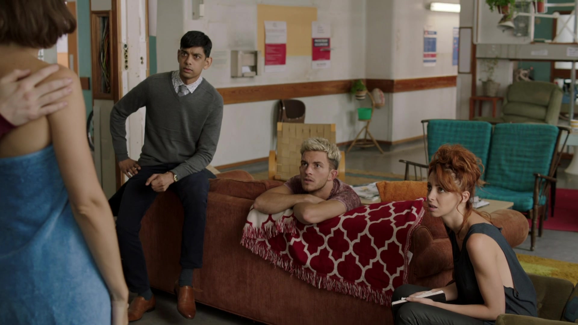 Crashing_S01E02_Episode_2_1080p_0594.jpg Crashing_S01E02_Episode_2_1080p_0594.jpg