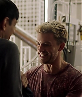 Crashing_S01E02_Episode_2_1080p_0385.jpg