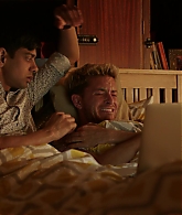 Crashing_S01E02_Episode_2_1080p_3033.jpg