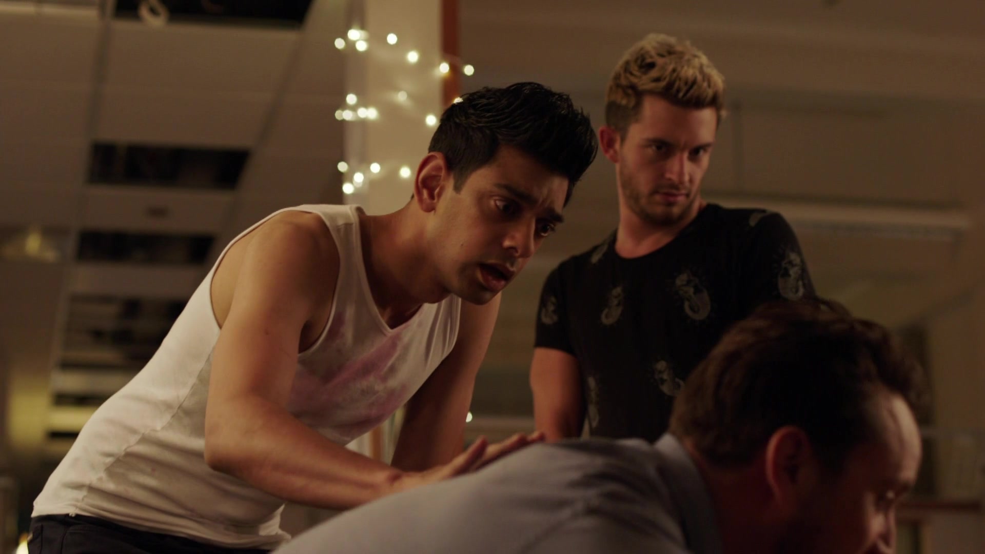 Crashing_S01E03_Episode_3_1080p_3136.jpg