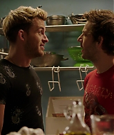 Crashing_S01E03_Episode_3_1080p_2384.jpg