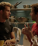 Crashing_S01E03_Episode_3_1080p_2486.jpg