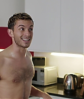 Crashing_S01E04_Episode_4_1080p_0549.jpg
