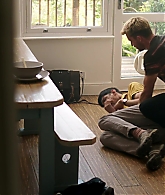 Crashing_S01E04_Episode_4_1080p_0960.jpg