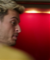 Crashing_S01E04_Episode_4_1080p_1070.jpg