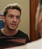 Crashing_S01E04_Episode_4_1080p_2461.jpg