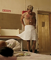 Crashing_S01E05_Episode_5_1080p_0343.jpg