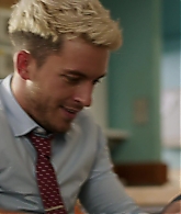 Crashing_S01E05_Episode_5_1080p_1161.jpg
