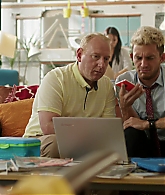 Crashing_S01E05_Episode_5_1080p_1210.jpg