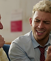 Crashing_S01E05_Episode_5_1080p_1236.jpg