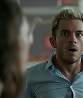 Crashing_S01E05_Episode_5_1080p_2928.jpg