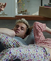 Crashing_S01E05_Episode_5_1080p_3356.jpg