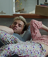 Crashing_S01E05_Episode_5_1080p_3357.jpg