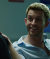 Crashing_S01E06_Episode_6_1080p_2086.jpg