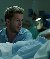Crashing_S01E06_Episode_6_1080p_2489.jpg
