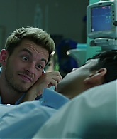 Crashing_S01E06_Episode_6_1080p_2558.jpg