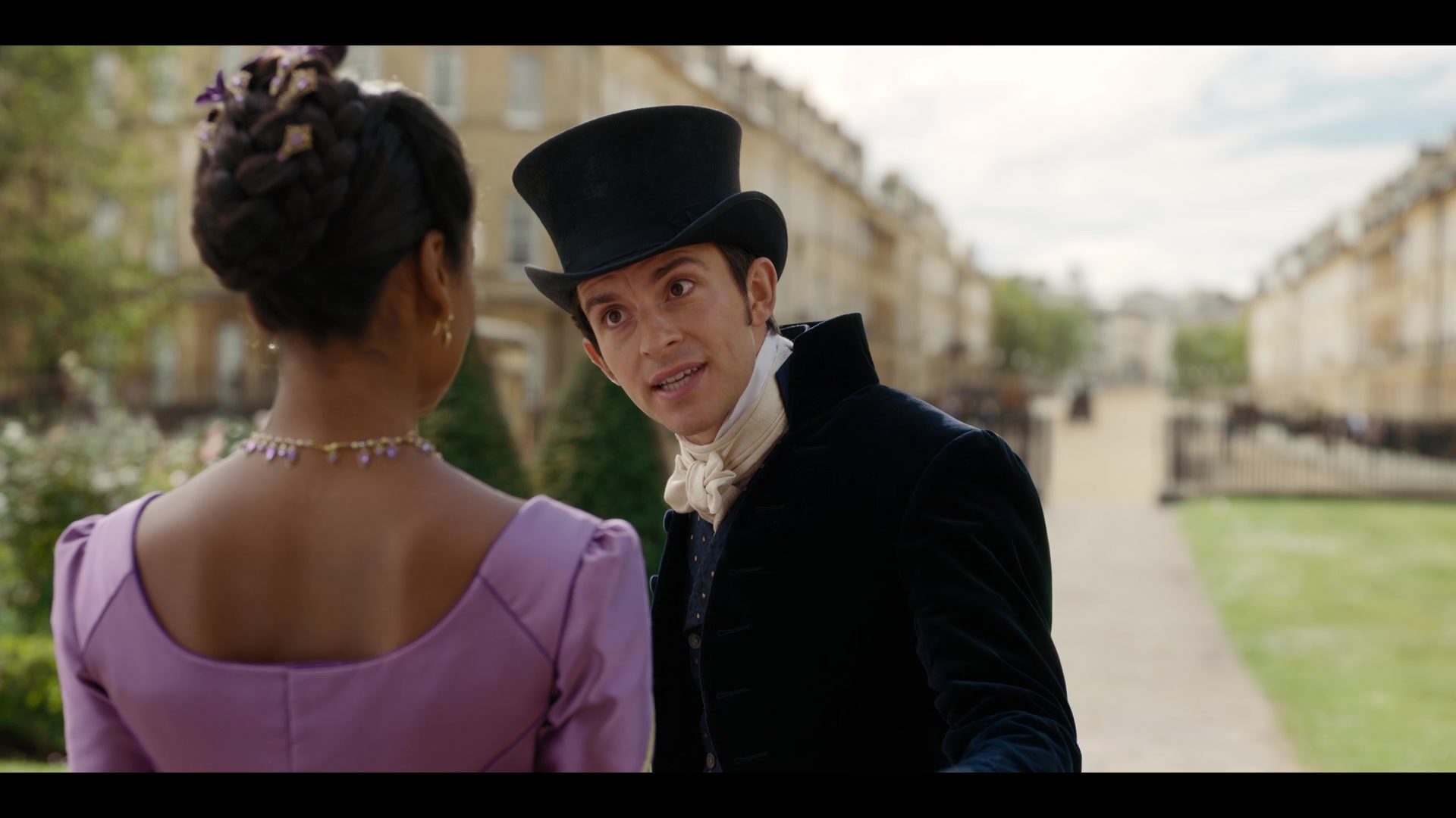 Bridgerton_S02E02_Off_to_the_Races_1080p__4308.jpg