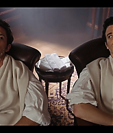 Bridgerton_S02E02_Off_to_the_Races_1080p__0170.jpg