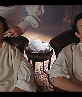 Bridgerton_S02E02_Off_to_the_Races_1080p__0282.jpg