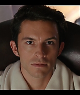 Bridgerton_S02E02_Off_to_the_Races_1080p__0316.jpg