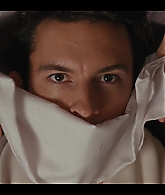 Bridgerton_S02E02_Off_to_the_Races_1080p__0344.jpg