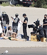 jonathanbaileyonline_ftfilming_sep22_284129.jpg
