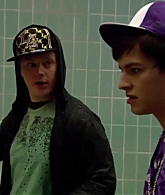 Off_The_Hook_S01_E02_720p_JBO_003087.jpg