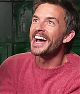 jonathanbaileyonline_wicked_jakestakes_000350.jpg