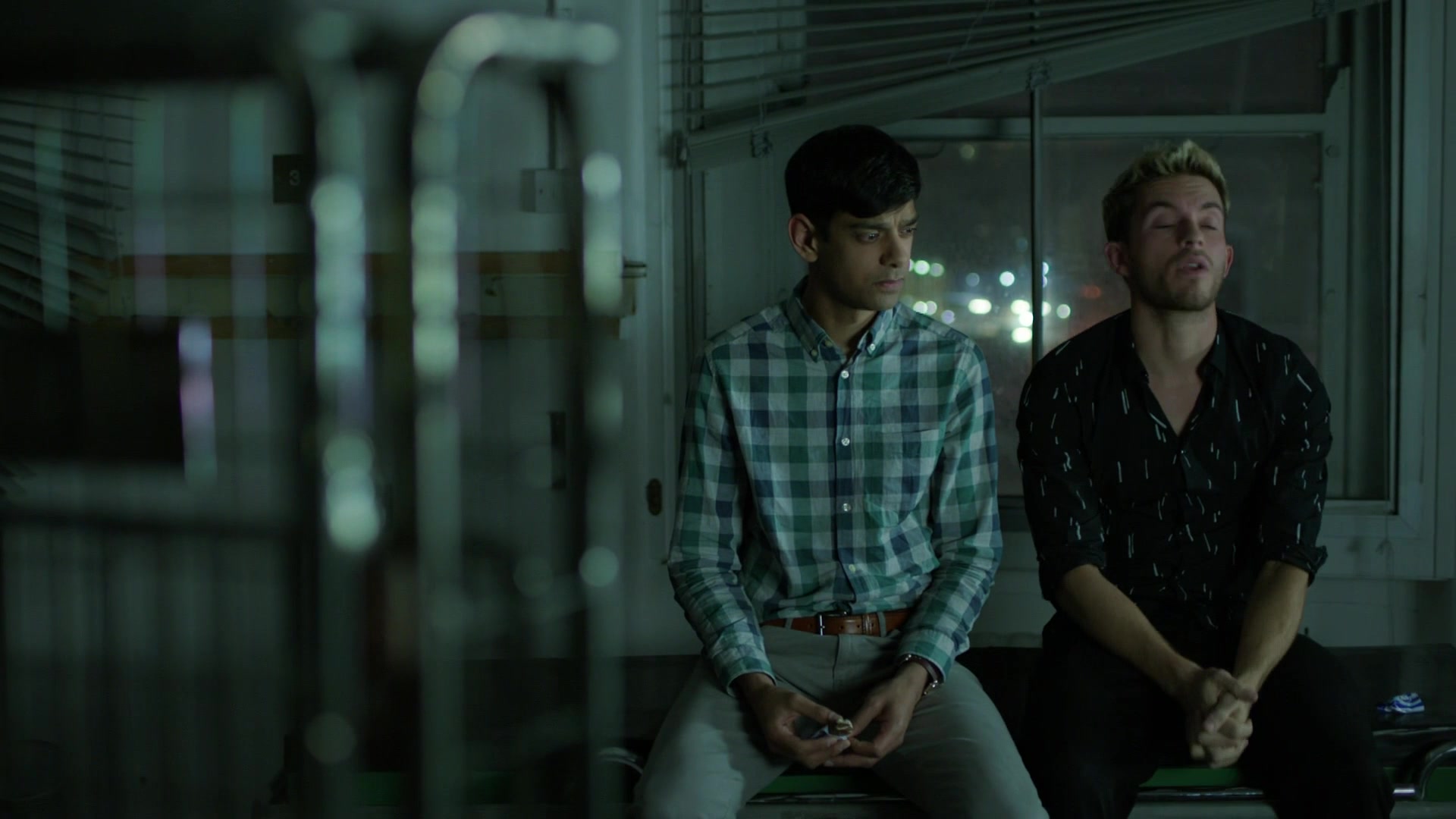 Crashing_S01E01_Episode_1_1080p_2406.jpg Crashing_S01E01_Episode_1_1080p_2406.jpg
