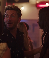 Crashing_S01E01_Episode_1_1080p_1146.jpg