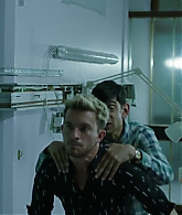 Crashing_S01E01_Episode_1_1080p_1570.jpg