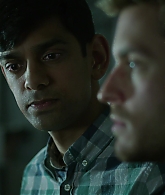 Crashing_S01E01_Episode_1_1080p_2430.jpg